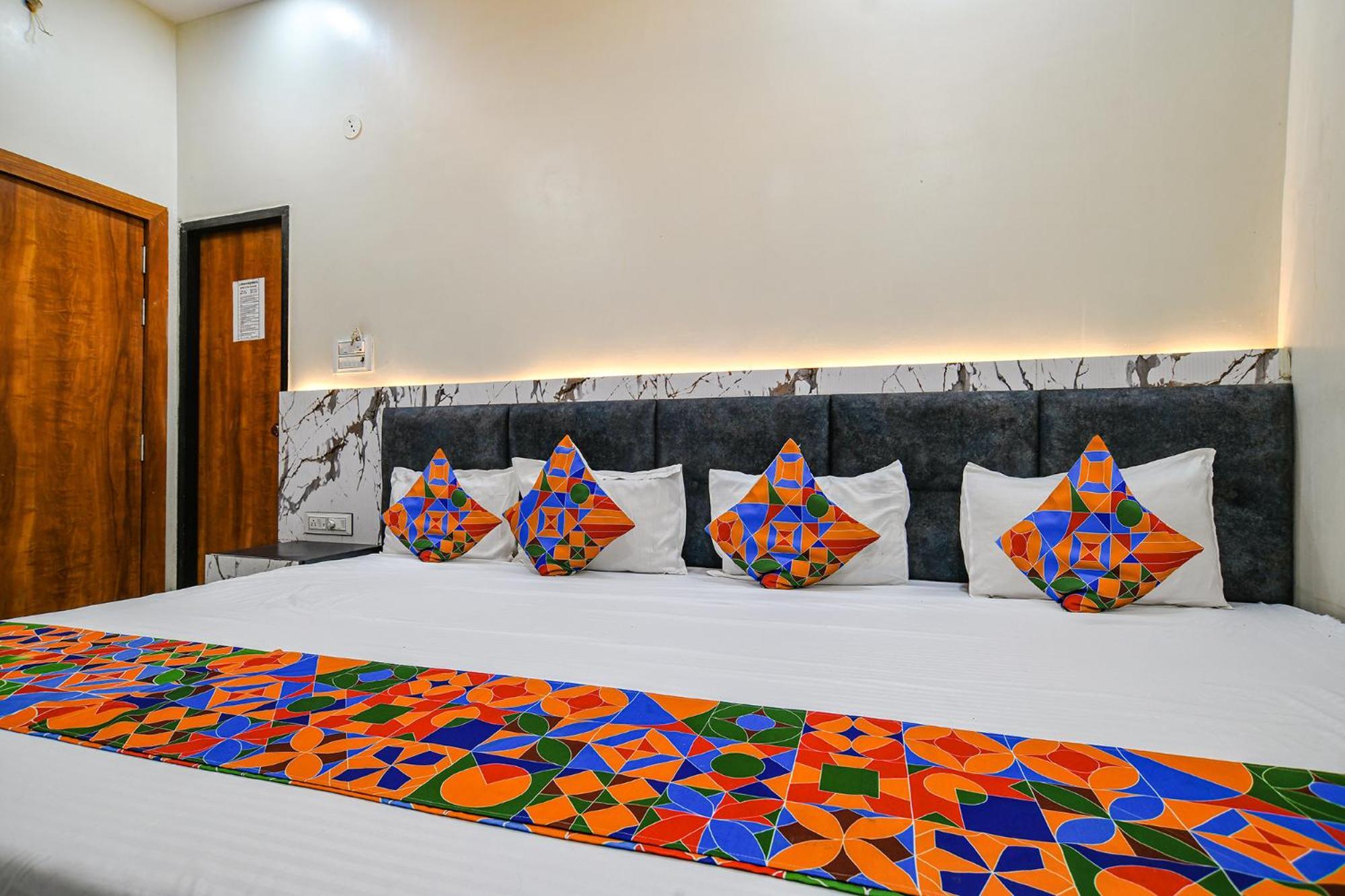 Hotel Fabexpress Orbit Ujjain Exterior foto