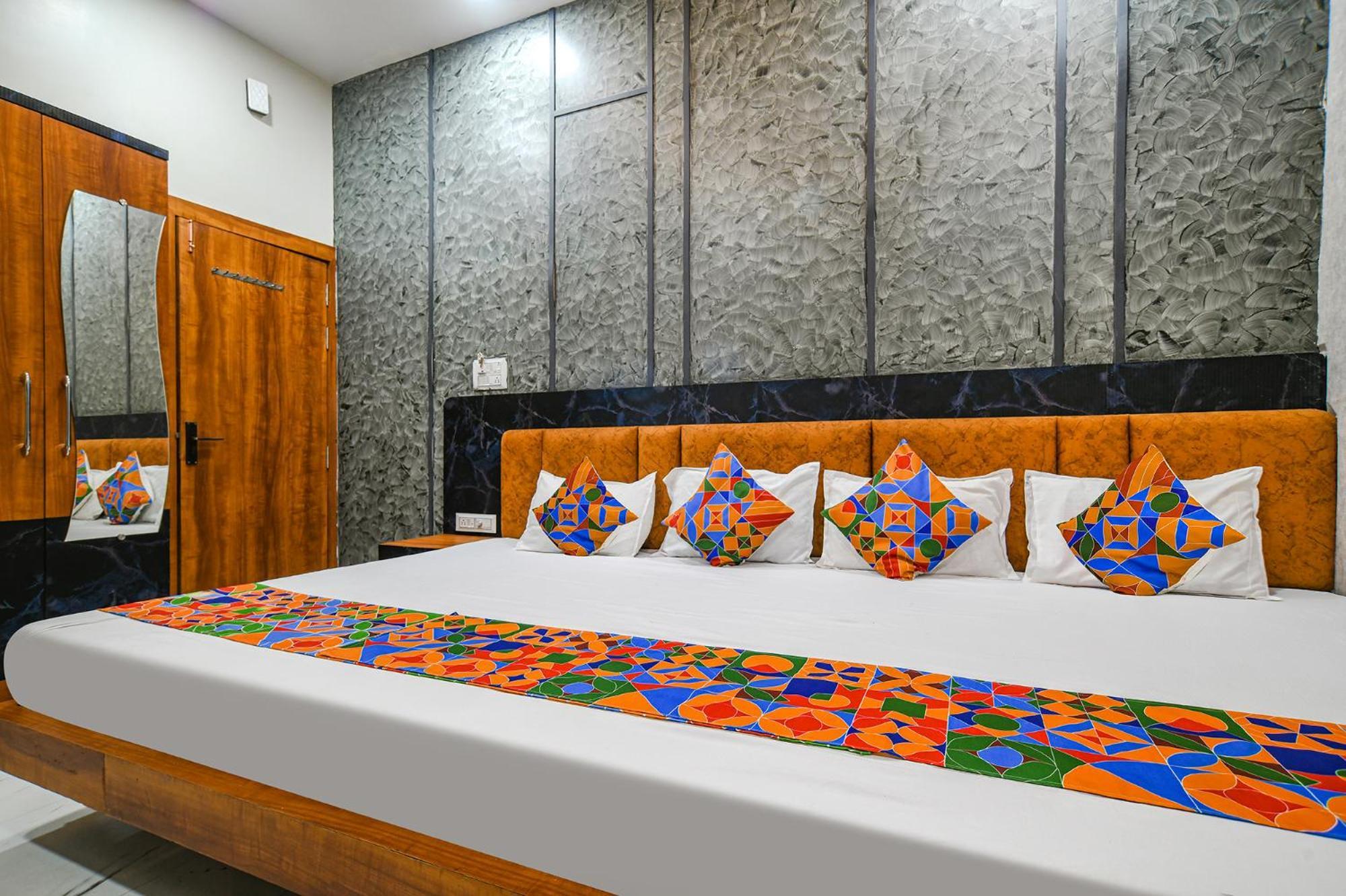 Hotel Fabexpress Orbit Ujjain Exterior foto