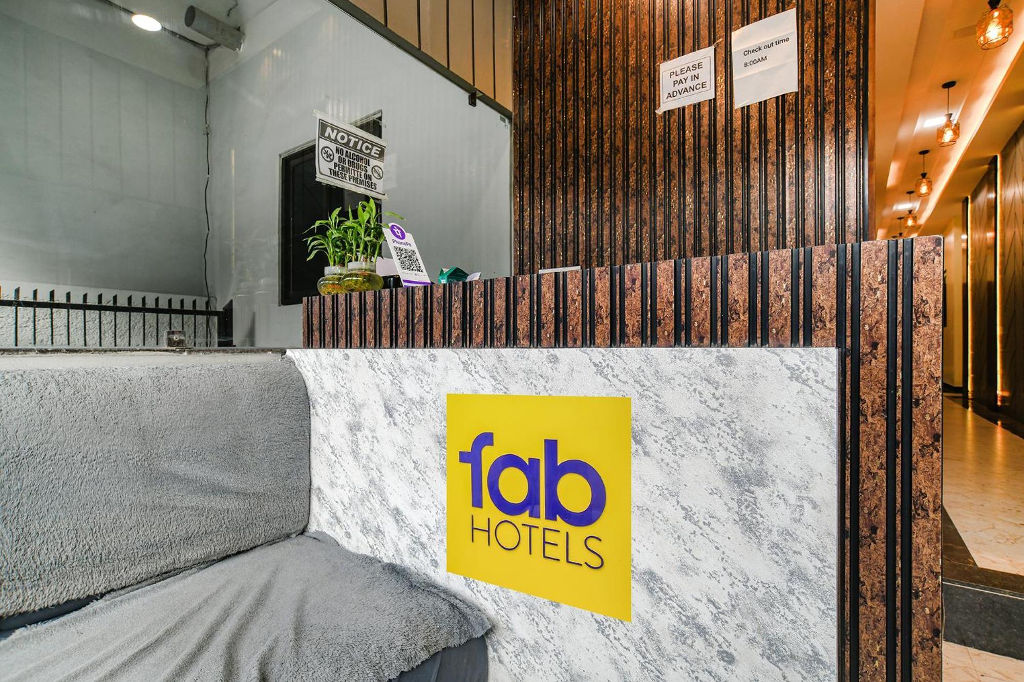 Hotel Fabexpress Orbit Ujjain Exterior foto